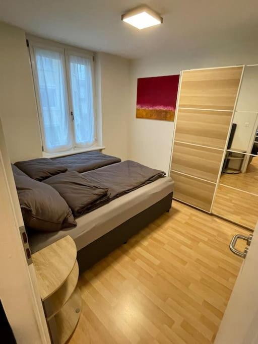 Gemuetliche Wohnung An Bester Lage Im Kreis 4 Zurych Zewnętrze zdjęcie